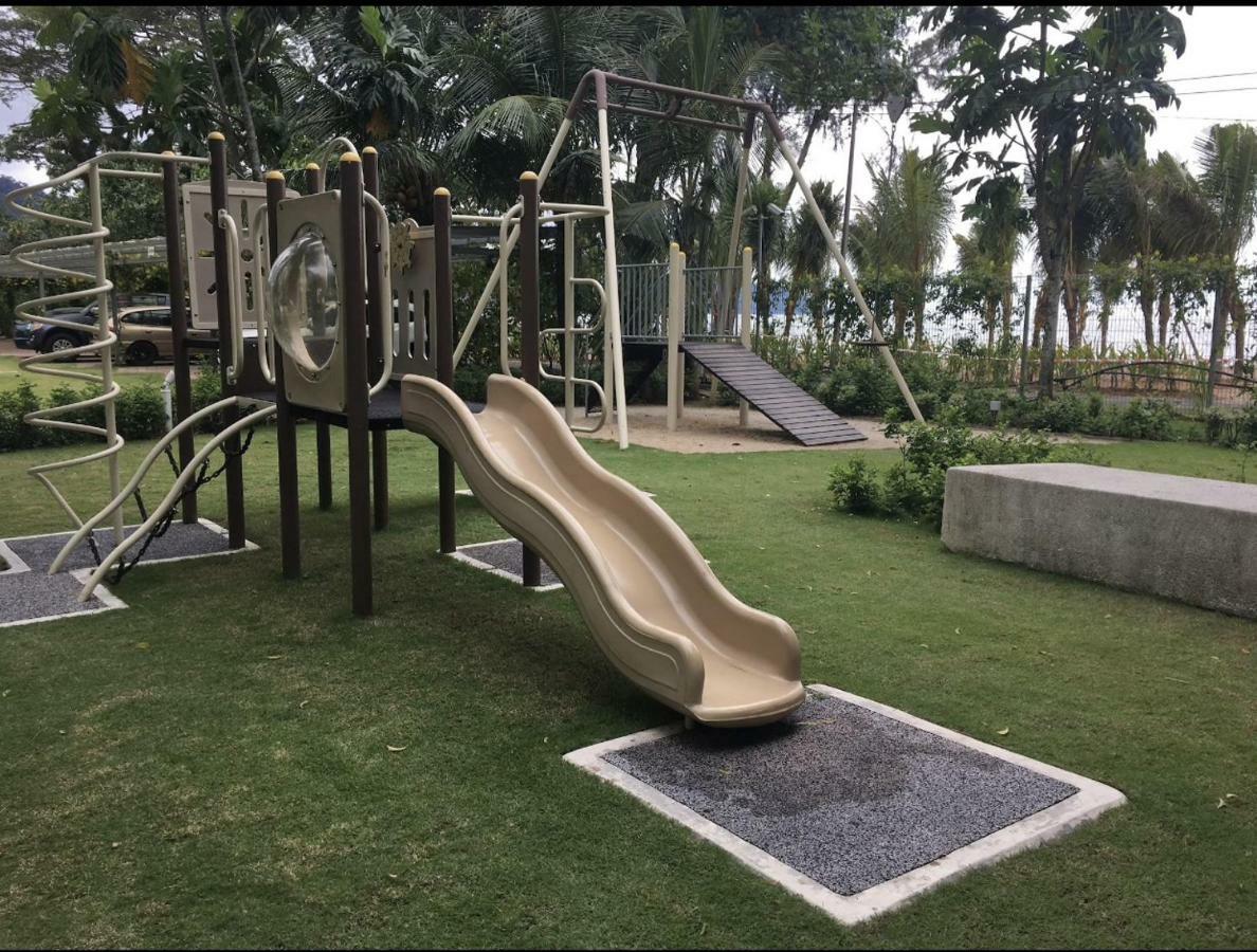By The Sea Beach Front Apartment Batu Feringgi Exteriér fotografie